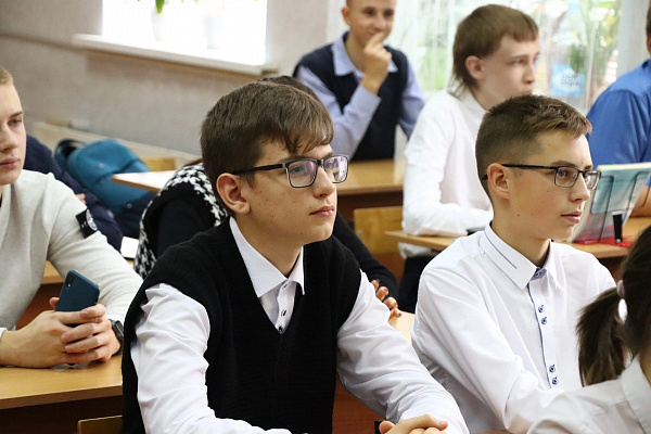 Открытые уроки по финансовой грамотной для школьников города и области